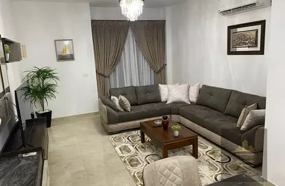 Apartment - 3 Bedrooms - 2 Bathrooms for rent in Fifth Square - The 5th Settlement - New Cairo City - Cairo