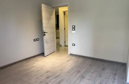 Apartment - 2 Bedrooms - 2 Bathrooms for sale in El Patio Oro - 5th Settlement Compounds - The 5th Settlement - New Cairo City - Cairo