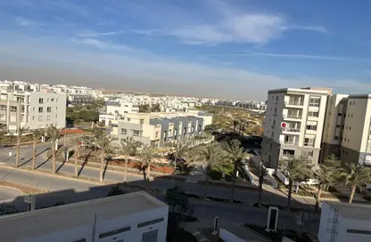 Apartment - 3 Bedrooms - 3 Bathrooms for sale in The Residences - Hyde Park - New Cairo City - Cairo