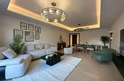 Apartment - 3 Bedrooms - 3 Bathrooms for sale in The Crown - Cairo Alexandria Desert Road - 6 October City - Giza