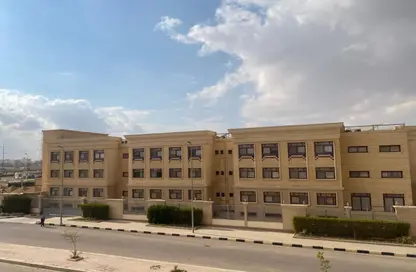 سطح - 3 غرف نوم - 3 حمامات للبيع في شارع البستان - الحي التاسع - الشيخ زايد - الجيزة