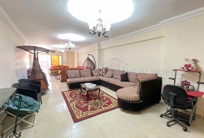 8393350 - Property Image 3