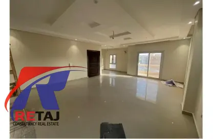Apartment - 3 Bedrooms - 3 Bathrooms for sale in Doctor Ahmed Okasha St. - El Banafseg 6 - El Banafseg - New Cairo City - Cairo