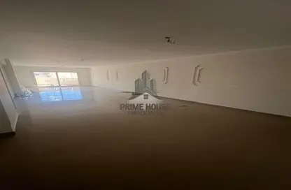 Apartment - 3 Bedrooms - 3 Bathrooms for sale in Mohamed Fawzy Moaz St. - Smouha - Hay Sharq - Alexandria