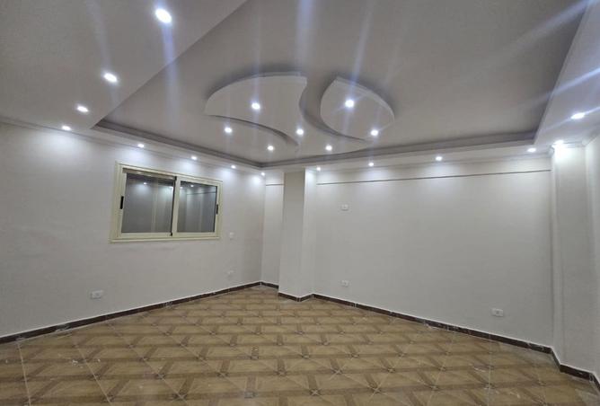 8092898 - Property Image 2