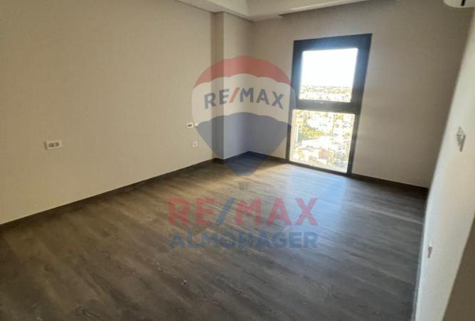 8489400 - Property Image 2