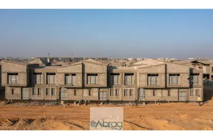 Townhouse - 4 Bedrooms - 5 Bathrooms for sale in Village West - Sheikh Zayed Compounds - Sheikh Zayed City - Giza