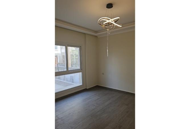 8221333 - Property Image 2