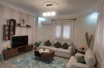 Apartment - 3 Bedrooms - 2 Bathrooms for rent in Al Golf St. - Maadi - Hay El Maadi - Cairo