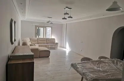 Apartment - 3 Bedrooms - 2 Bathrooms for sale in Galleria Moon Valley - South Investors Area - New Cairo City - Cairo