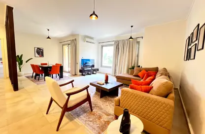 شقة - 2 غرف نوم - 2 حمامات للايجار في فيلدج جيت - المستثمرين الجنوبية - مدينة القاهرة الجديدة - القاهرة