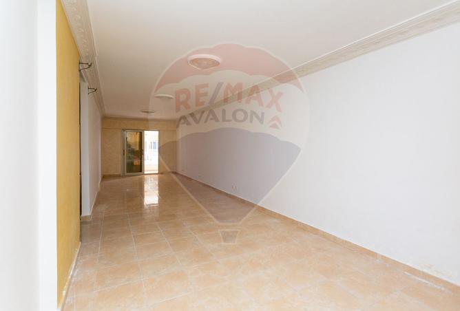 8258225 - Property Image 2