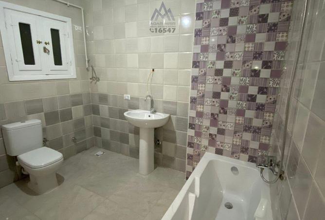 8204400 - Property Image 2