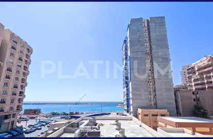 شقة - 3 غرف نوم - 3 حمامات للبيع في شارع خليل حماده - ميامي - حي اول المنتزة - الاسكندرية