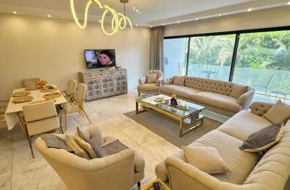 Apartment - 2 Bedrooms - 2 Bathrooms for sale in Lake View Residence - 5th Settlement Compounds - The 5th Settlement - New Cairo City - Cairo