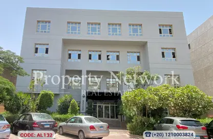 Office Space - Studio - 2 Bathrooms for rent in Free Zone St. - Al Wafa Wa Al Amal - Nasr City - Cairo