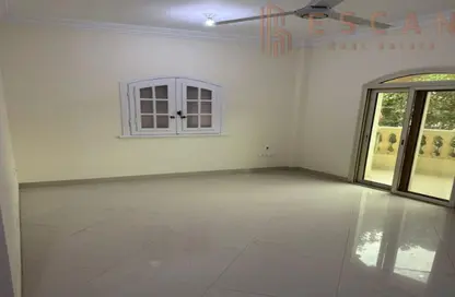 شقة - 3 غرف نوم - 2 حمامات للايجار في محور العروبة - المنطقة أ - حى جنوب الاكايمية - مدينة القاهرة الجديدة - القاهرة