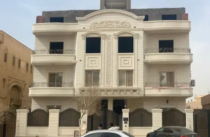 Apartment - 3 Bedrooms - 3 Bathrooms for sale in Al Narges 4 - Al Narges - New Cairo City - Cairo