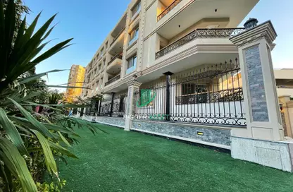 Villa - Studio - 4 Bathrooms for rent in Sarayat Al Maadi - Hay El Maadi - Cairo