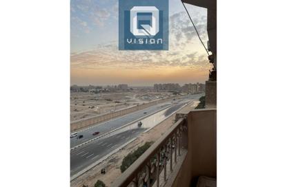 Apartment - 3 Bedrooms - 2 Bathrooms for sale in Souk Zahraa Al Maadi St. - Zahraa El Maadi - Hay El Maadi - Cairo