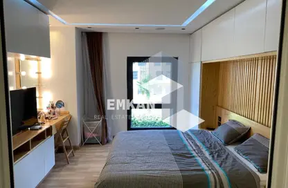 شقة - 2 غرف نوم - 3 حمامات للايجار في ذا كورت ياردز - كمبوندات الشيخ زايد - الشيخ زايد - الجيزة