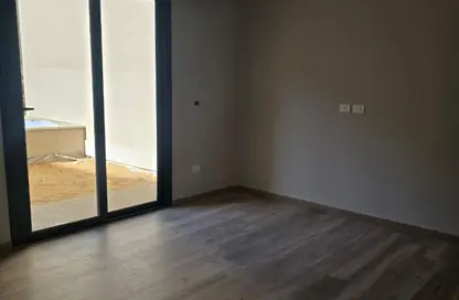 Apartment - 3 Bedrooms - 3 Bathrooms for sale in Village West - Sheikh Zayed Compounds - Sheikh Zayed City - Giza