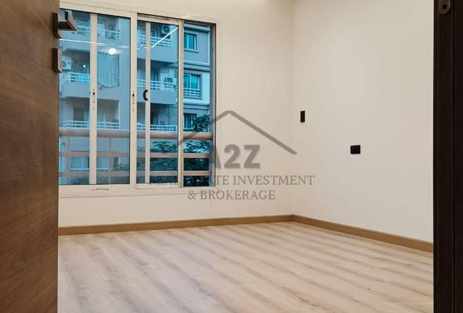 8240109 - Property Image 3