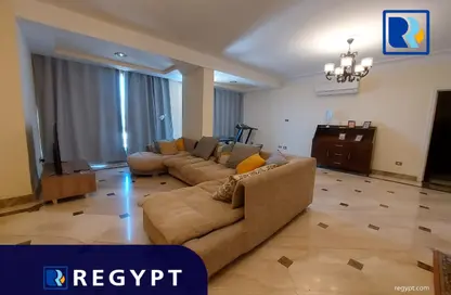 شقة - 3 غرف نوم - 3 حمامات للايجار في شارع الجزيره - الزمالك - القاهرة