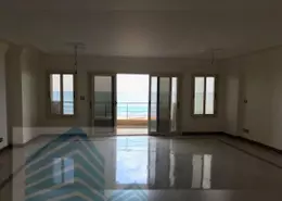 Apartment - 3 Bedrooms - 3 Bathrooms for rent in Al Geish Road - Glim - Hay Sharq - Alexandria