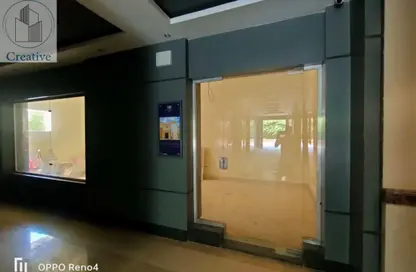 Shop - Studio - 1 Bathroom for sale in American University Housing District - 5th Settlement Compounds - The 5th Settlement - New Cairo City - Cairo