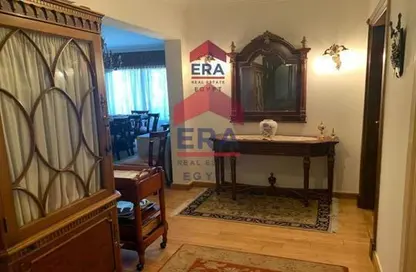 Apartment - 4 Bedrooms - 5 Bathrooms for sale in Port Said St. - Maadi - Hay El Maadi - Cairo