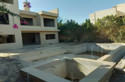 فيلا - 7 غرف نوم - 7 حمامات للبيع في كمبوندات الشيخ زايد - الشيخ زايد - الجيزة
