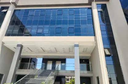 عيادة - استوديو - 1 حمام للايجار في وان جولدن سكوير مول - التجمع الخامس - مدينة القاهرة الجديدة - القاهرة