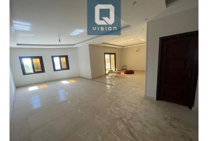 8104875 - Property Image 3