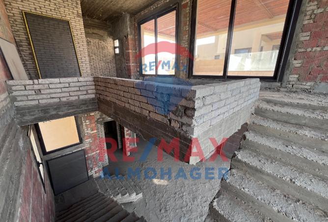 8250311 - Property Image 2