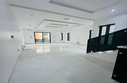 Villa - 5 Bedrooms - 4 Bathrooms for sale in Al  Rabwa - Sheikh Zayed Compounds - Sheikh Zayed City - Giza