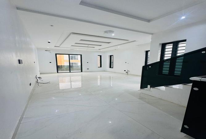 7980466 - Property Main Image