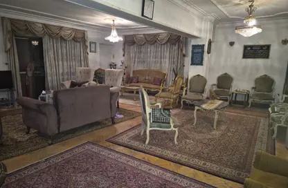 Apartment - 4 Bedrooms - 3 Bathrooms for sale in Al Sheikh Mohammed Al Nadi St. - 6th Zone - Nasr City - Cairo