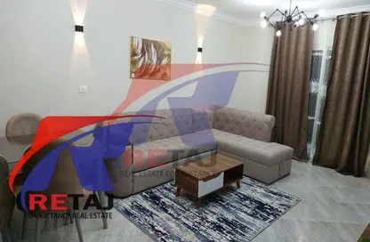 شقة - 3 غرف نوم - 2 حمامات للايجار في حى القرنفل - التجمع الخامس - مدينة القاهرة الجديدة - القاهرة