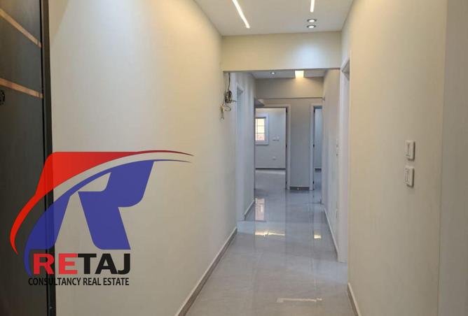 8220205 - Property Image 2