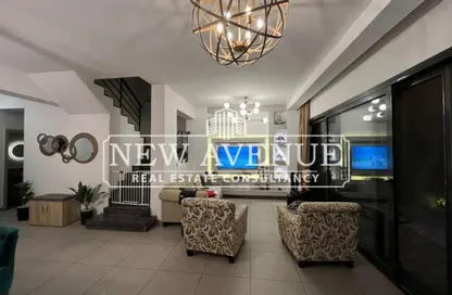 Villa - 3 Bedrooms - 4 Bathrooms for sale in Al Burouj Compound - El Shorouk Compounds - Shorouk City - Cairo