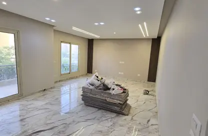 Apartment - 3 Bedrooms - 2 Bathrooms for sale in Al Khamayel city - Sheikh Zayed Compounds - Sheikh Zayed City - Giza