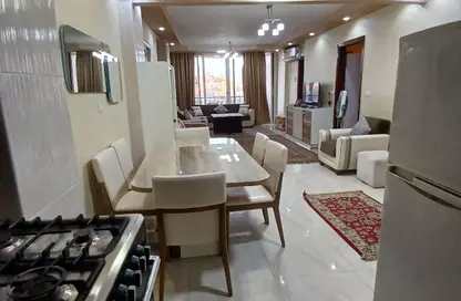 Apartment - 2 Bedrooms - 1 Bathroom for rent in Cornish El Nile St. - Maadi - Hay El Maadi - Cairo