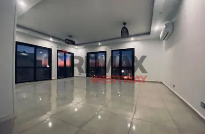 شقة - 3 غرف نوم - 2 حمامات للايجار في 6 ويست - بيفرلي هيلز - كمبوندات الشيخ زايد - الشيخ زايد - الجيزة