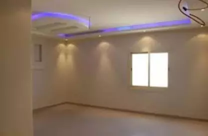Apartment - 3 Bedrooms - 1 Bathroom for sale in Kanat Al Sweis st. - Al Mansoura - Al Daqahlya