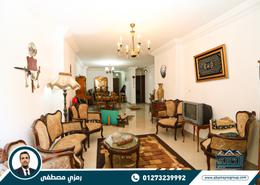 شقة - 3 غرف نوم - 1 حمام for للبيع in شارع دياس - كامب شيزار - حي وسط - الاسكندرية