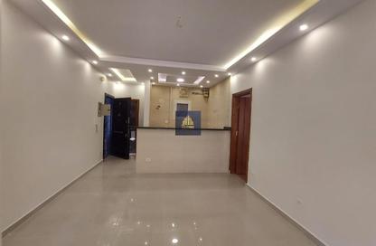 Apartment - 2 Bedrooms - 2 Bathrooms for rent in 10th Sector - Zahraa El Maadi - Hay El Maadi - Cairo