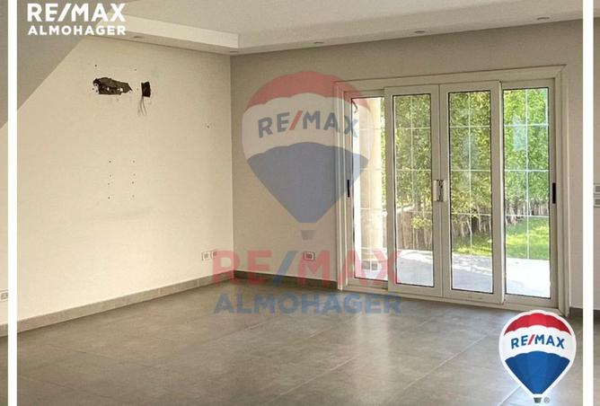 8120932 - Property Image 2