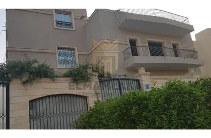 Villa - 4 Bedrooms - 2 Bathrooms for sale in 9th District - Sheikh Zayed City - Giza