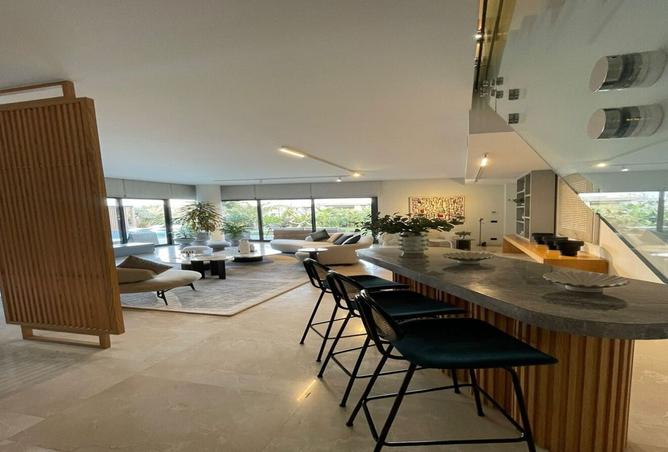 8309944 - Property Image 2